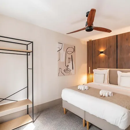 Montparnasse - Premium Family For 5 *