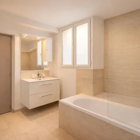 Montparnasse - Premium Family For 5 Διαμέρισμα *